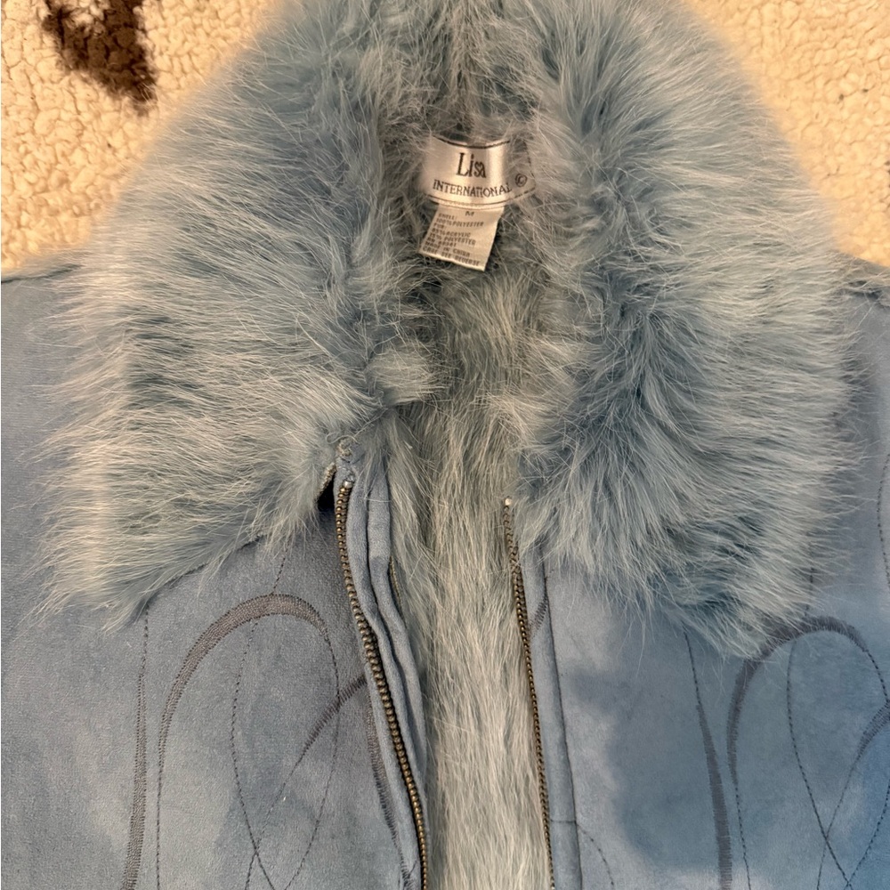 Women's Blue Faux Fur Vest - Picture 2 of 2